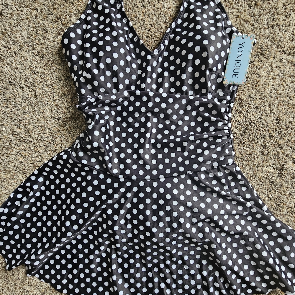 One piece bathing suit